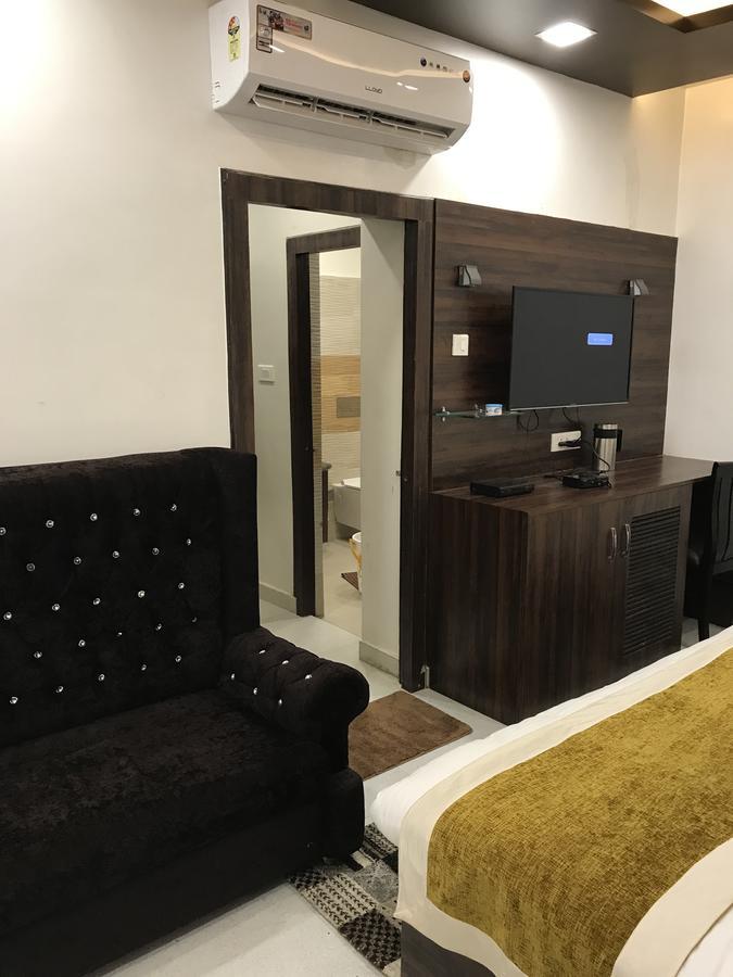 Hotel Mmk Kanpur Extérieur photo