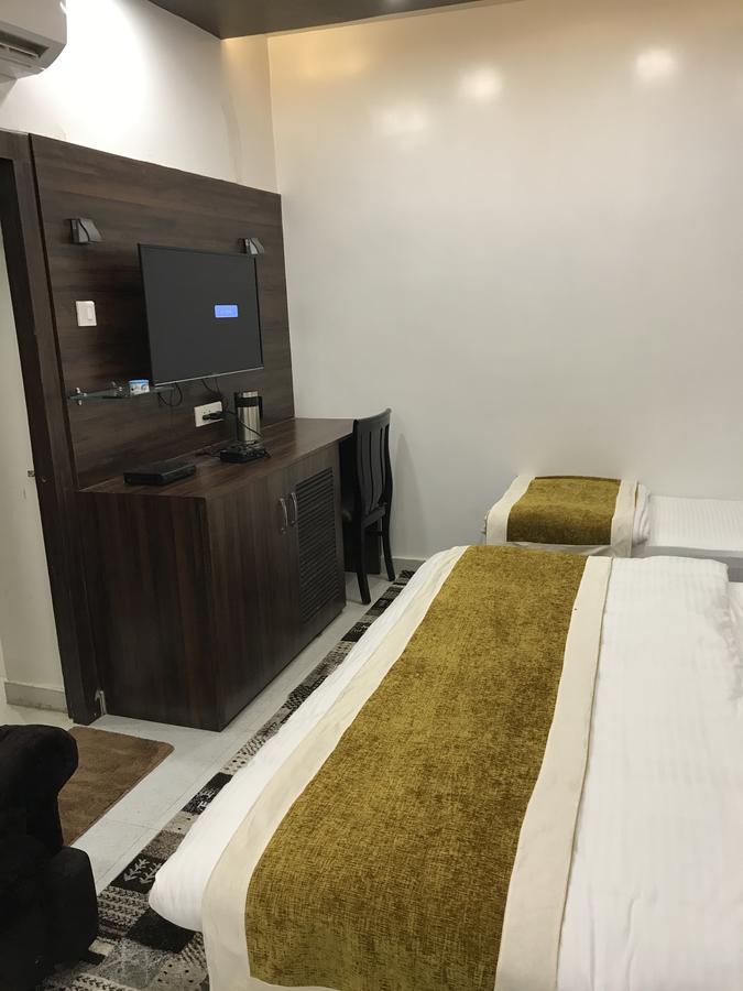 Hotel Mmk Kanpur Extérieur photo
