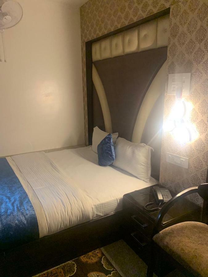 Hotel Mmk Kanpur Extérieur photo