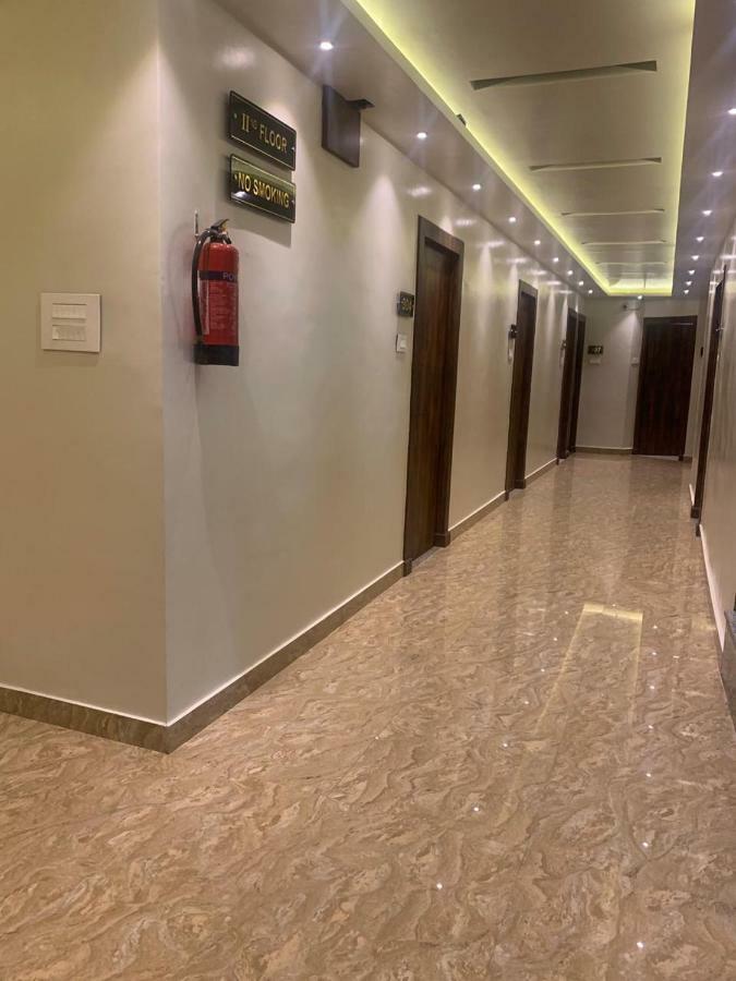Hotel Mmk Kanpur Extérieur photo