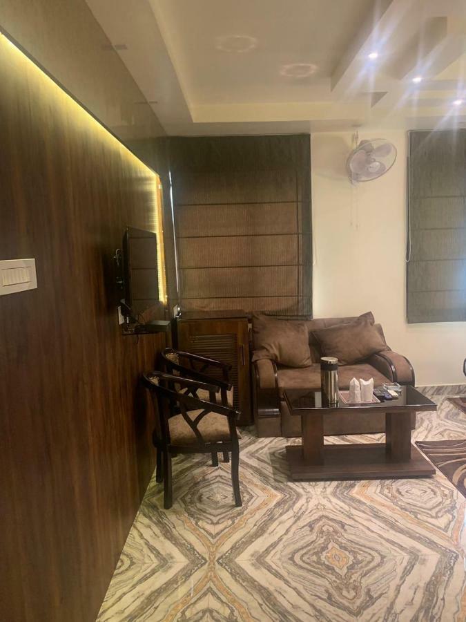Hotel Mmk Kanpur Extérieur photo