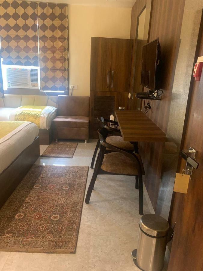 Hotel Mmk Kanpur Extérieur photo