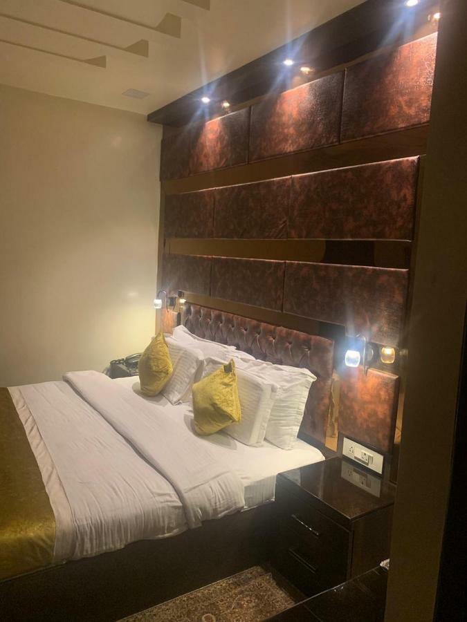 Hotel Mmk Kanpur Extérieur photo