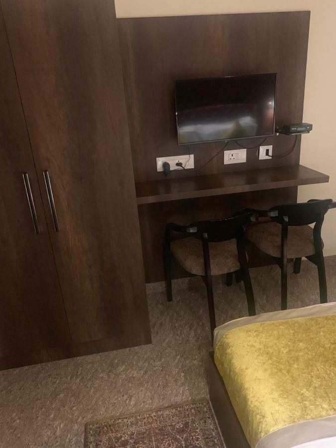 Hotel Mmk Kanpur Extérieur photo