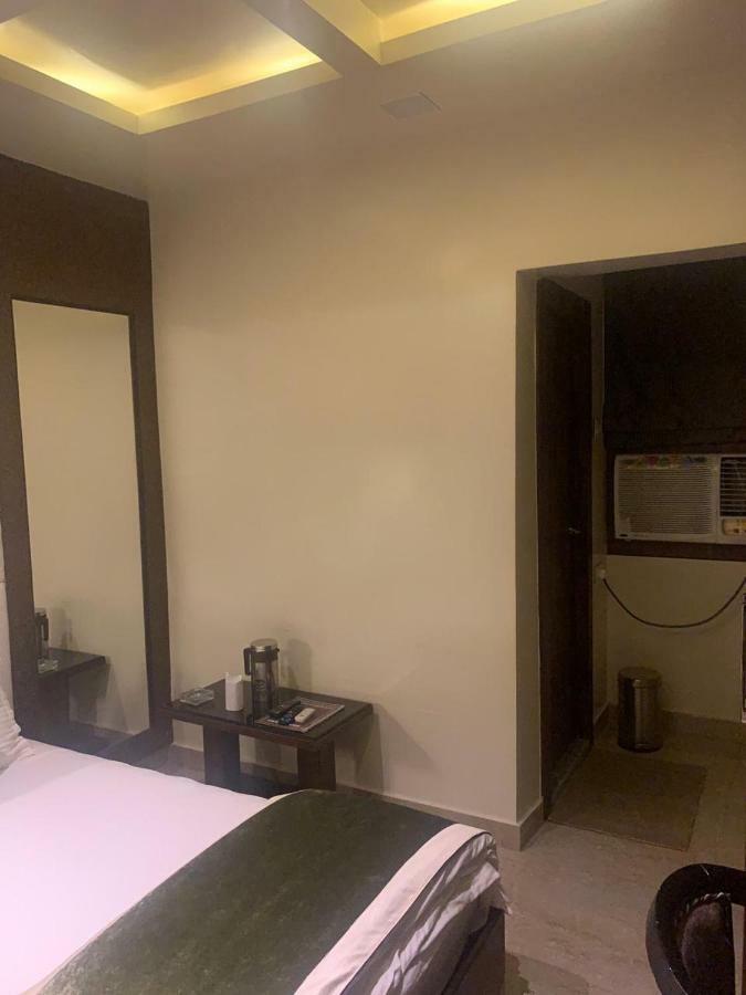 Hotel Mmk Kanpur Extérieur photo